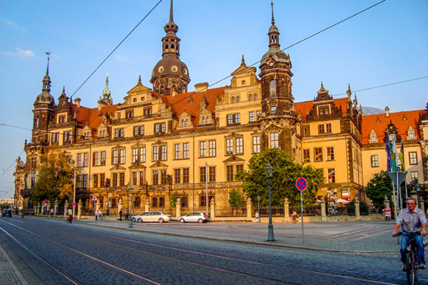 Glenn-E-Jones-Gallery-Dresden-2