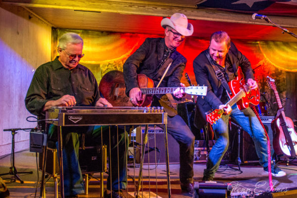 Glenn-E-Jones-Gallery-Gruene-11