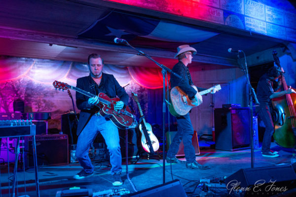 Glenn-E-Jones-Gallery-Gruene-12