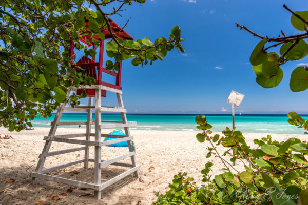 Glenn-E-Jones-Gallery-Cuba-Veredaro-Beach-7